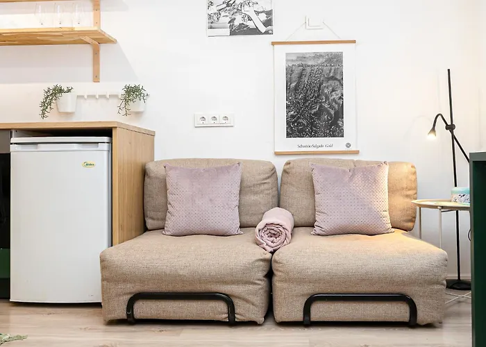 Cozy With Free Parking In The Centre